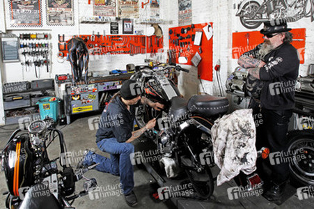 WORKING ART: Zweiradmechaniker / Motorcycle Mechanic