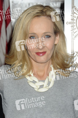J.K. Rowling beleuchtet das Empire State Building, New York