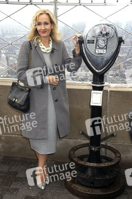 J.K. Rowling beleuchtet das Empire State Building, New York
