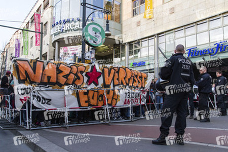 Demonstration gegen NPD-Kundgebung, Berlin
