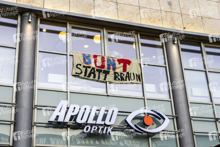 Demonstration gegen NPD-Kundgebung, Berlin