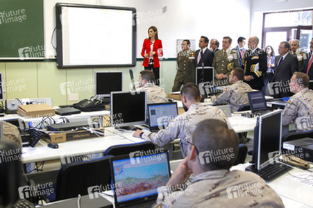 Königin Letizia besucht die Artillerie Militärakademie, Segovia