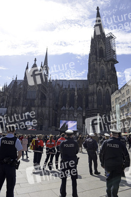 Zentrale Trauerfeier für die Opfer des Germanwings-Absturzes im Kölner Dom