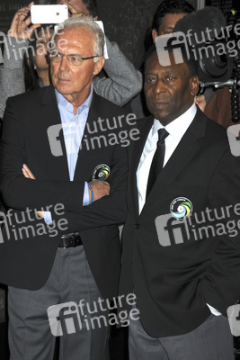 Pele and Franz Beckenbauer Light the Empire State Building, New York