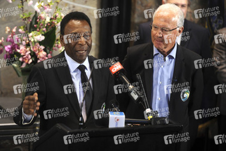 Pele and Franz Beckenbauer Light the Empire State Building, New York