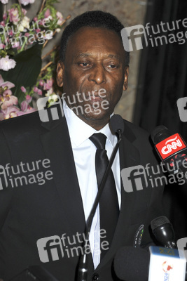 Pele and Franz Beckenbauer Light the Empire State Building, New York
