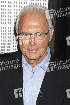 Pele and Franz Beckenbauer Light the Empire State Building, New York