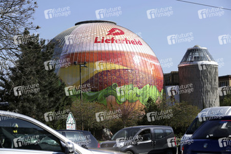 Zeiss-Großplanetarium Berlin als 30m großen Burger