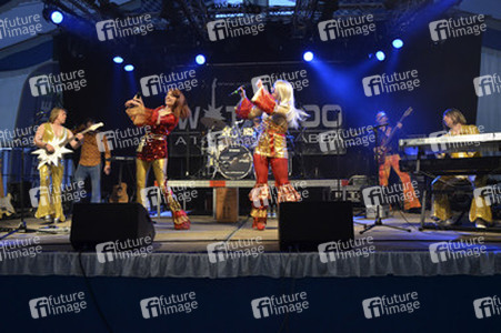 Waterloo - A Tribute to Abba, Taufkirchen