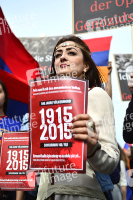 Armenier demonstrieiren in Berlin