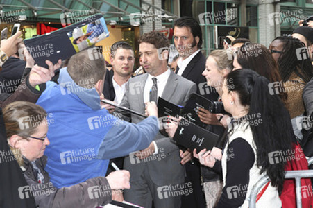 Gerard Butler im Douglas Store, Hamburg