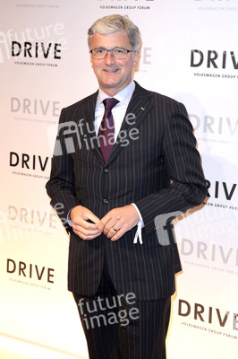 Eröffnung des DRIVE. Volkswagen Group Forum in Berlin