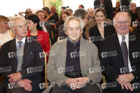 Preisverleihungen an Peter Kubelka und Gertraud Jesserer in Wien
