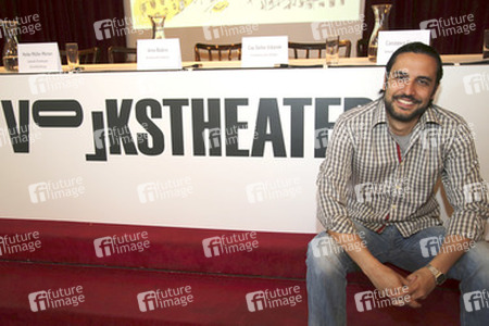 Ibrahim Amir, Autor Homohalal