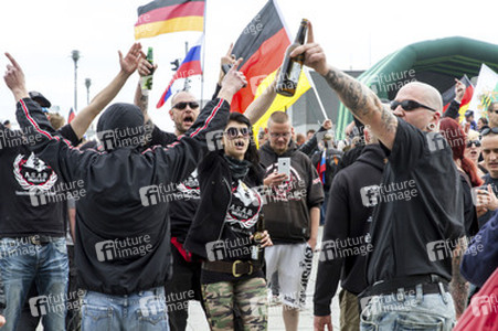Demo gegen die Islamisierung und Amerikanisierung Europas in Berlin
