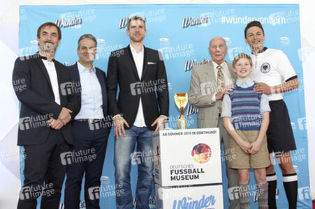 Präsentation des WM-Pokals 1954 im Stage Theater in Hamburg