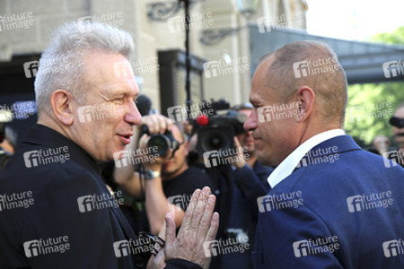 Jean Paul Gaultier Präsentiert den Life Ball Audi in Wien