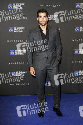 100 Jahre Maybelline B-Day Bash in Berlin
