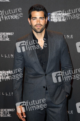100 Jahre Maybelline B-Day Bash in Berlin
