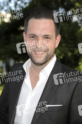 100 Jahre Maybelline B-Day Bash in Berlin