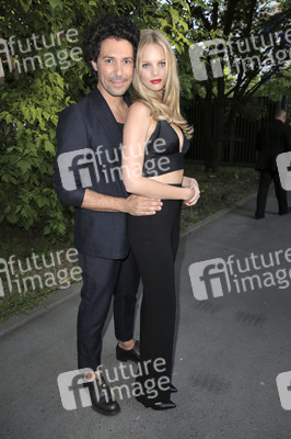100 Jahre Maybelline B-Day Bash in Berlin