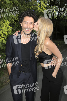 100 Jahre Maybelline B-Day Bash in Berlin