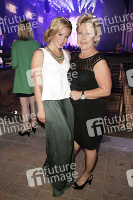 100 Jahre Maybelline B-Day Bash in Berlin