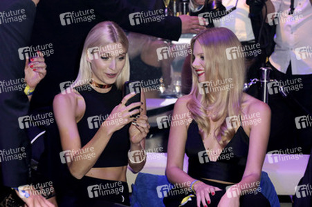 100 Jahre Maybelline B-Day Bash in Berlin
