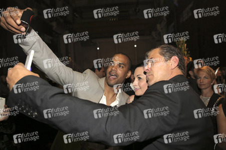100 Jahre Maybelline B-Day Bash in Berlin