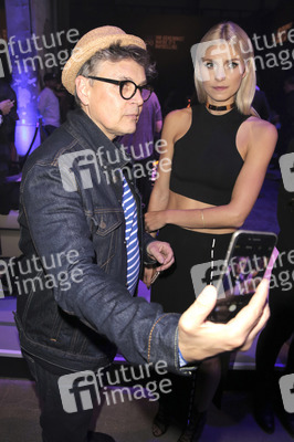 100 Jahre Maybelline B-Day Bash in Berlin