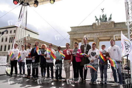 Der Internationale Tag gegen Homophobie und Transphobie in Berlin
