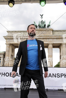Der Internationale Tag gegen Homophobie und Transphobie in Berlin