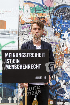 Bildtermin von Amnesty International zum Thema Meinungsfreiheit in Berlin