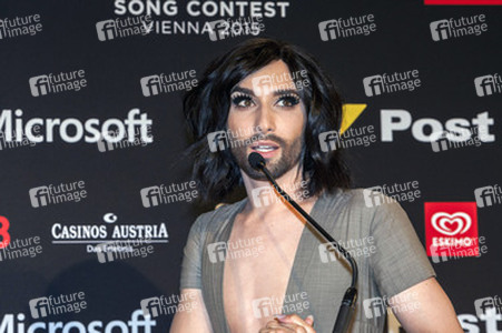 Platin CD für Conchita Wurst in Wien