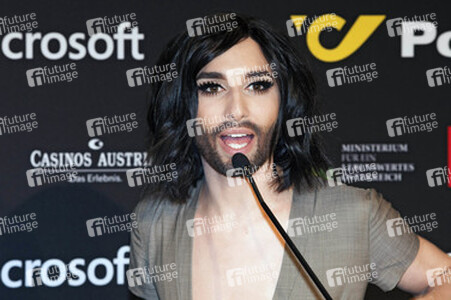 Platin CD für Conchita Wurst in Wien