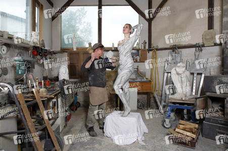 WORKING ART: Steinmetz / Stonemason Body Painting