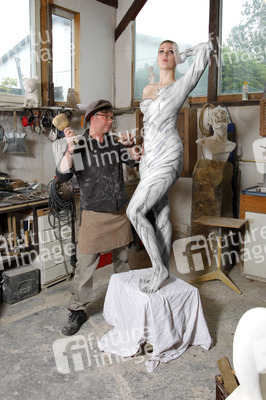 WORKING ART: Steinmetz / Stonemason Body Painting