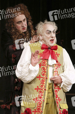 Theaterprobe von 'Der Bürger als Edelmann' in Hamburg