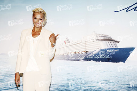 Taufe 'Mein Schiff 4' in Kiel
