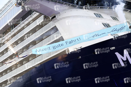 Taufe 'Mein Schiff 4' in Kiel
