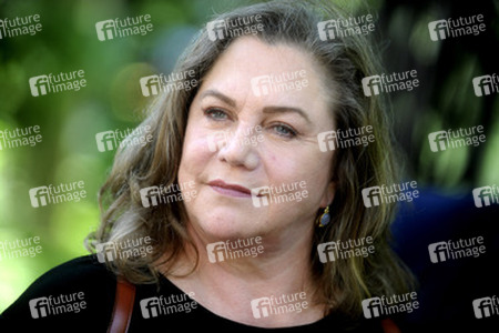 Kathleen Turner wirbt für Meals on Wheels