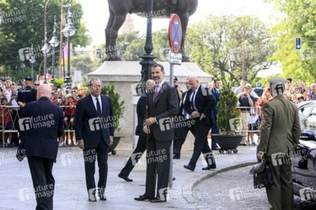 Verleihung der Royal Cavalry Armory University Awards in Sevilla