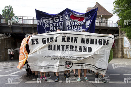 Gegen Lager, Asylgesetz und Nazibanden Demo in Berlin