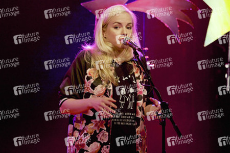 Julia Engelmann live in Hamburg
