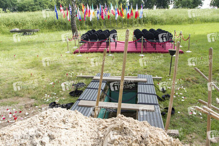 Protestaktion des 'Zentrums für politische Schönheit' in Gatow