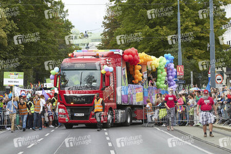 Regenbogenparade 2015 in Wien