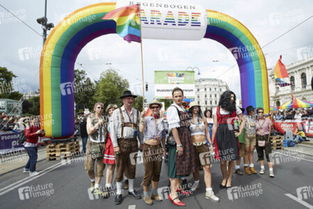 Regenbogenparade 2015 in Wien