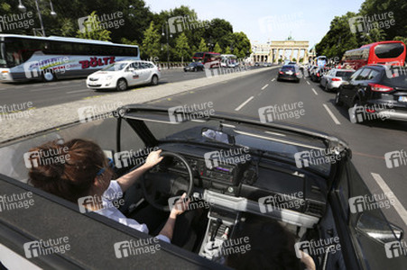 Symbolfoto Cabrio-Fahrt