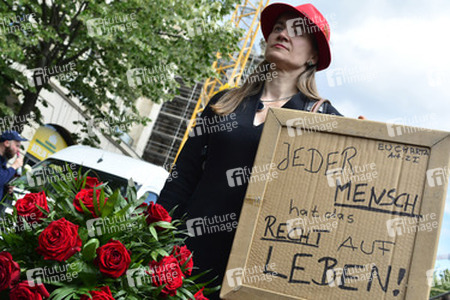 Die Toten kommen! - Der Marsch der Unentschlossenen in Berlin