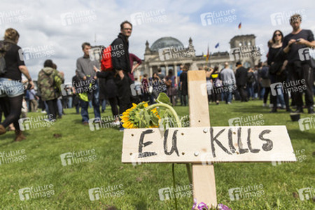 Die Toten kommen! - Der Marsch der Unentschlossenen in Berlin